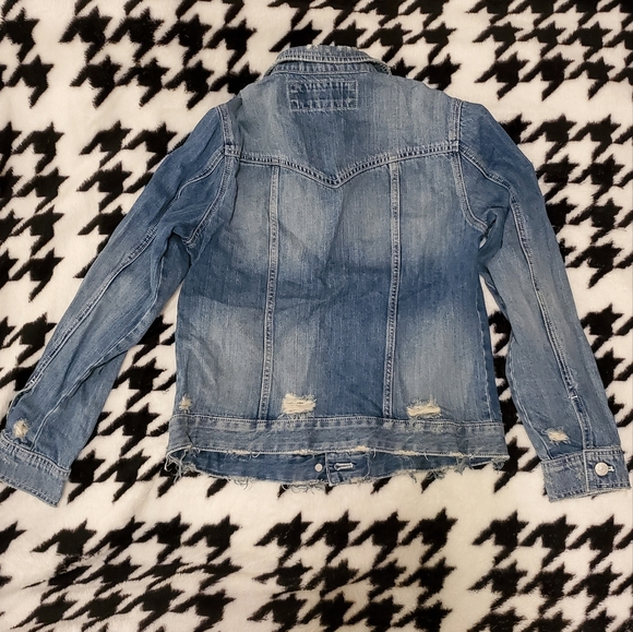 NWT Express Western Yoke Distressed Denim Trucker Jacket - Picture 5 of 7